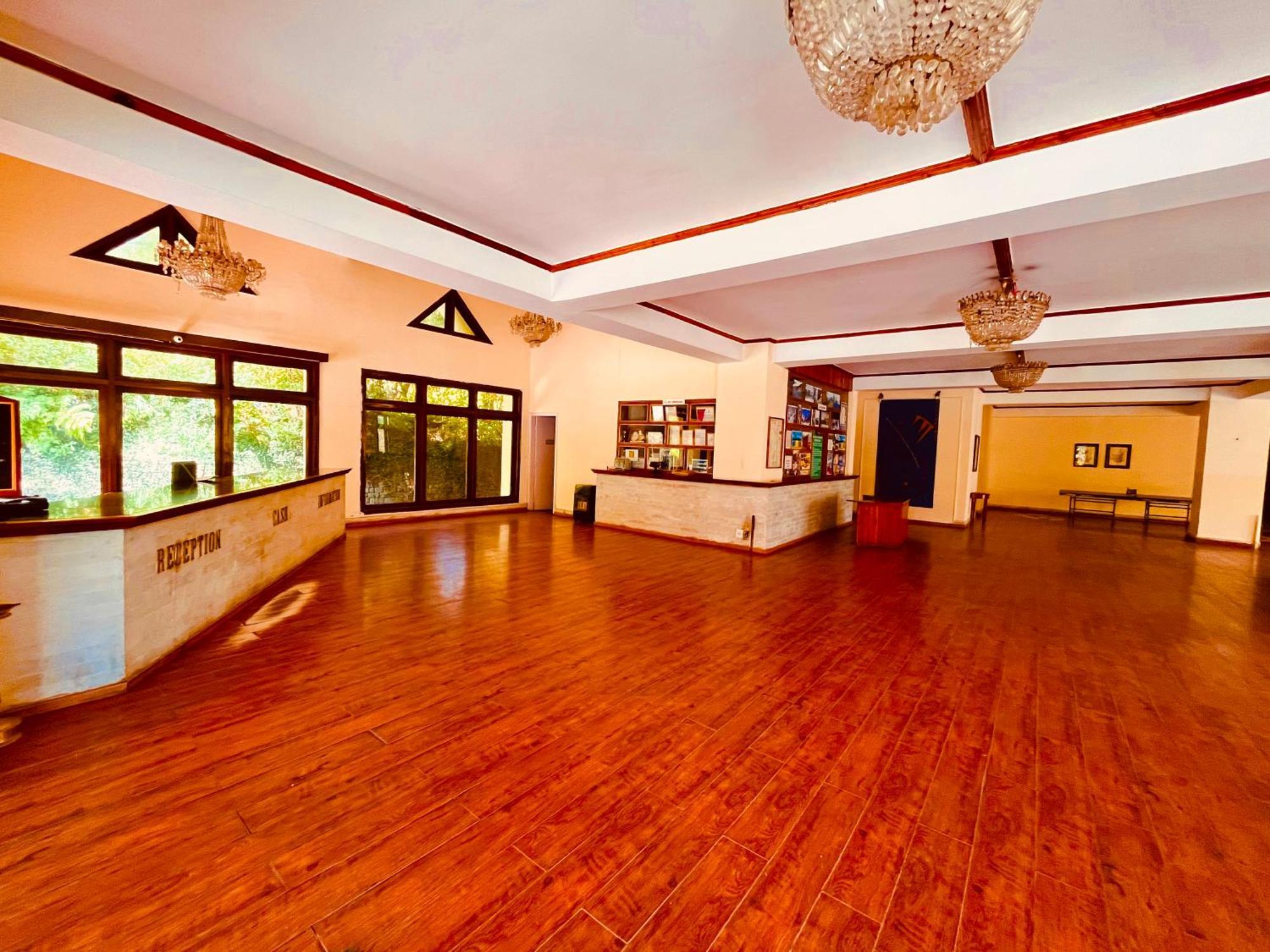 Sagar Resort !! Mountain View ! Luxury Stay ! Family Resort ! Private Parking ! Near Mall Road Маналі Екстер'єр фото